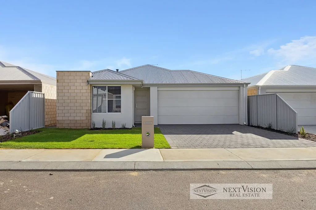 8 Redcraze Lane, Byford, WA 6122