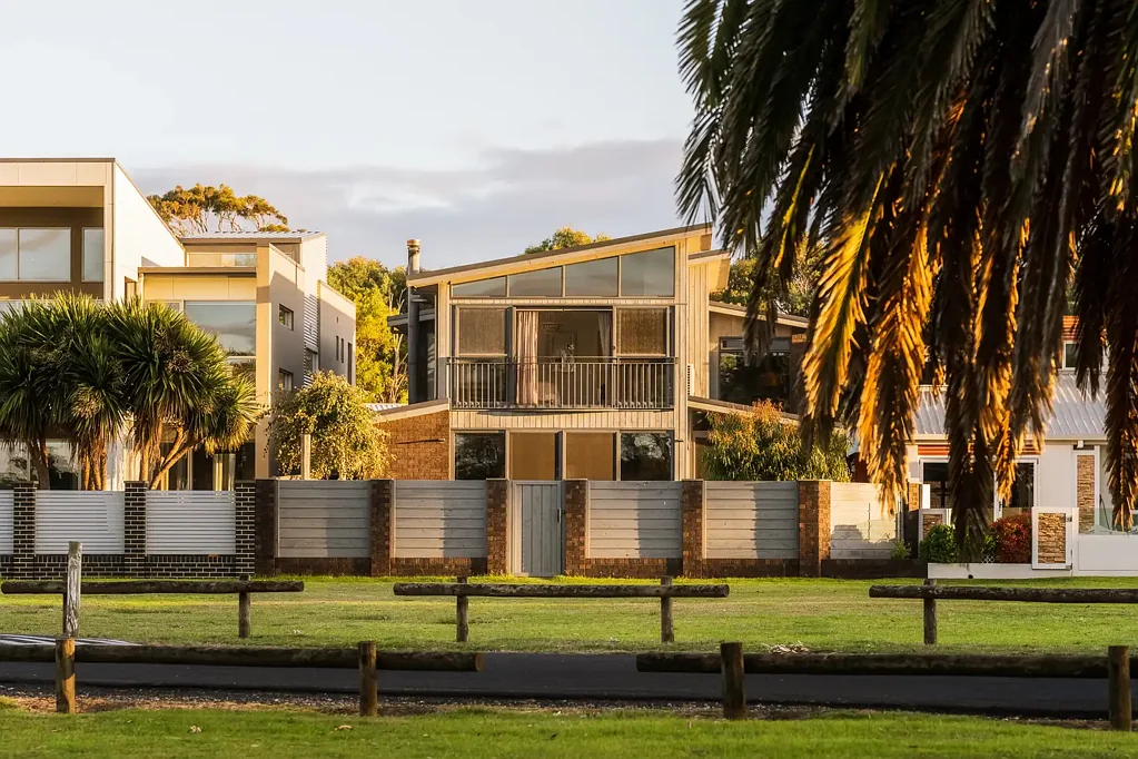 Devonport 3房  YOUR FRONT ROW SEAT TO COLES BEACH