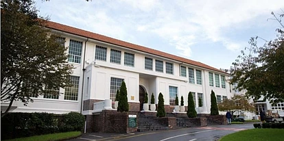 教育焦虑推高新西兰房价，家长多花几十万也要挤进名校