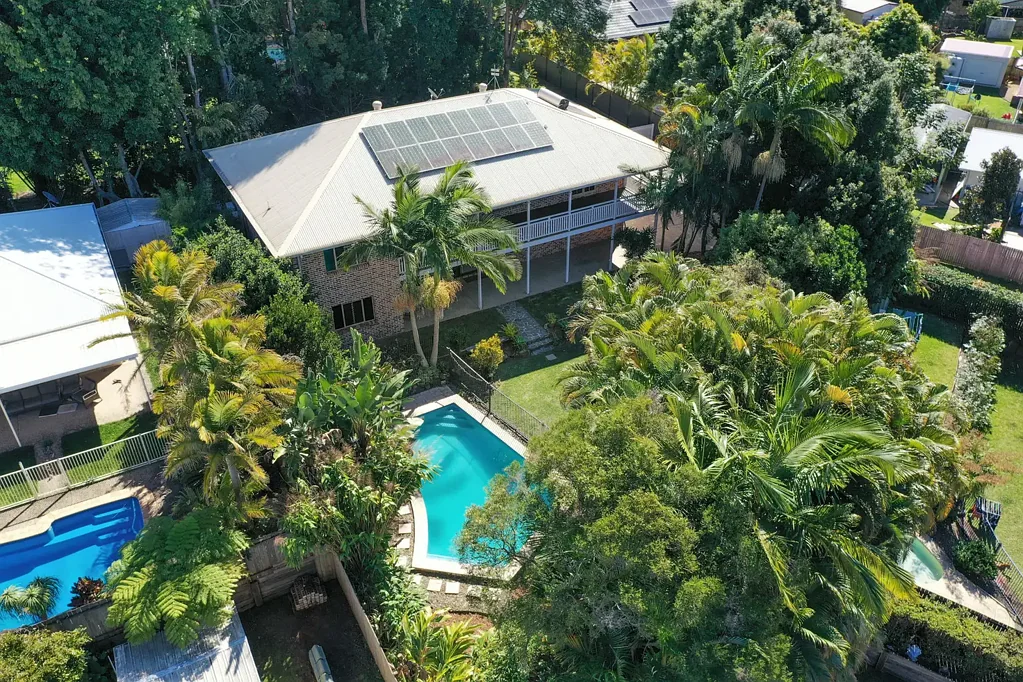 Palmwoods 5 Bedroom A Rare Find! Spacious, Private, Five Bedroom Home plus Study and Pool in Leafy Surrounds