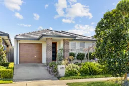 13 Cavalo Way, Gables