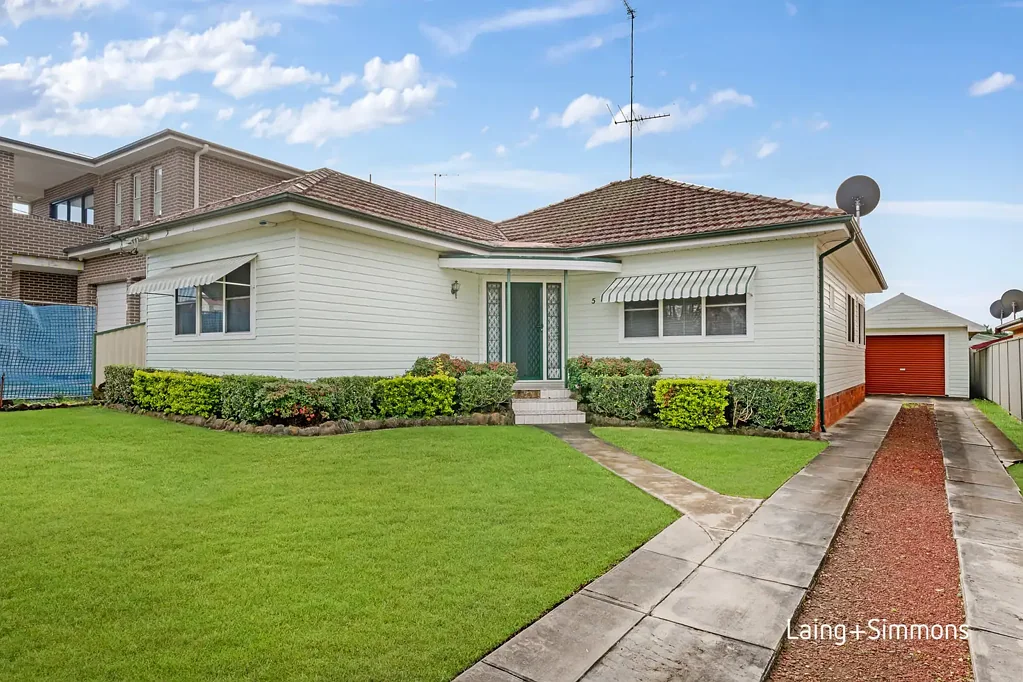 5 Cartwright Avenue, Merrylands, NSW 2160