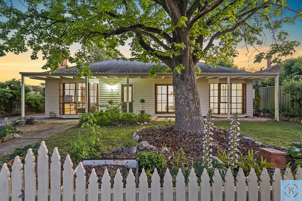 69 Hennessy Street, Tocumwal, NSW 2714