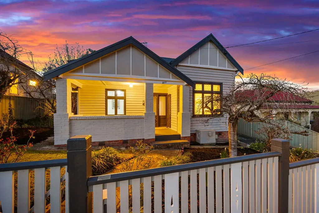 211 Chisholm Street, Soldiers Hill, VIC 3350