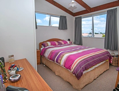 1/62 Athena Drive, Glenfield, North Shore City, 3房, 1浴, Townhouse