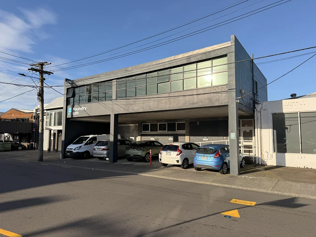 Petone Well appointed office and warehouse