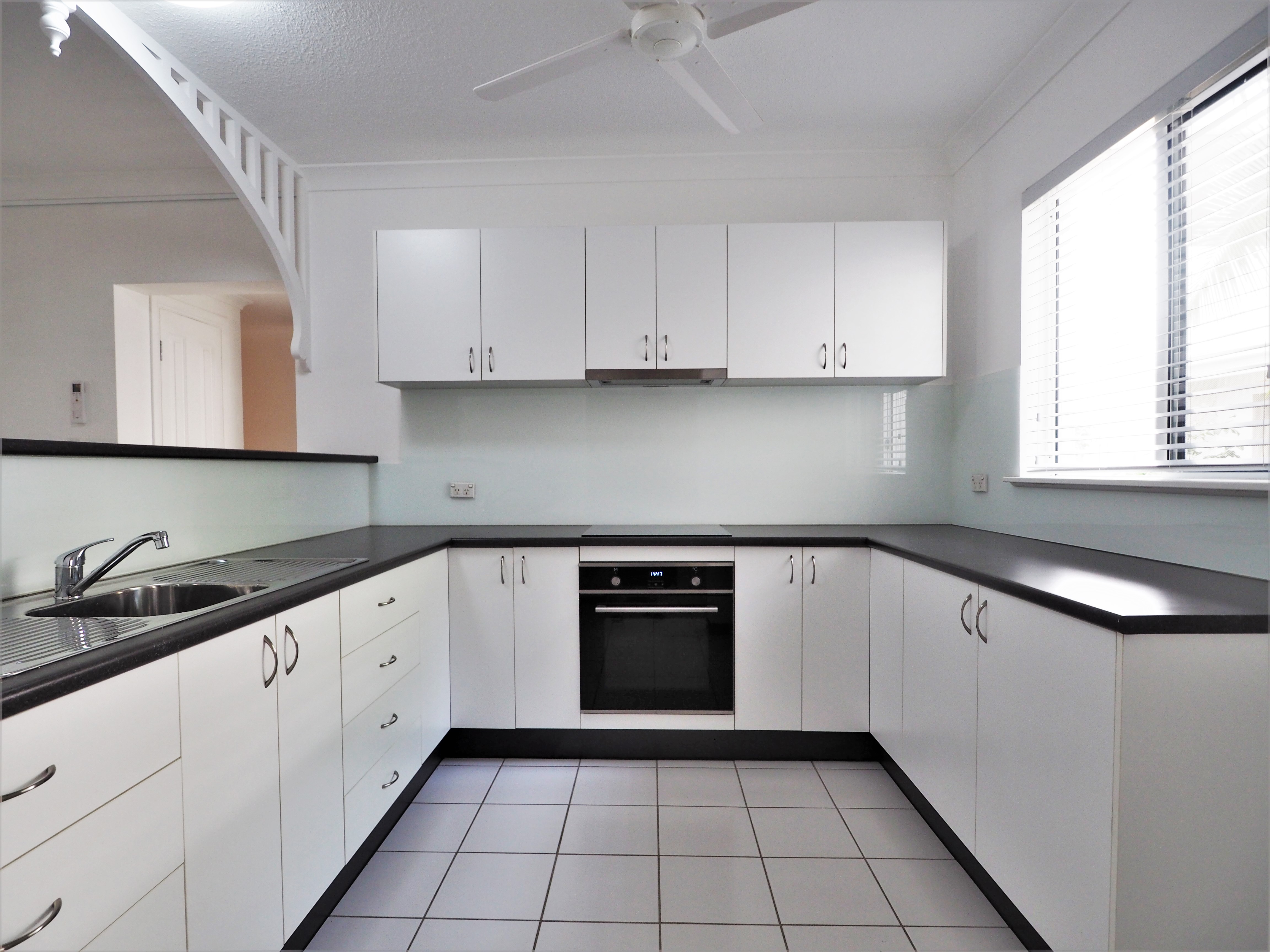 UNIT 4 158-160A MCLEOD ST, CAIRNS NORTH QLD 4870, 0 chambres, 0 salles de bain, Unit