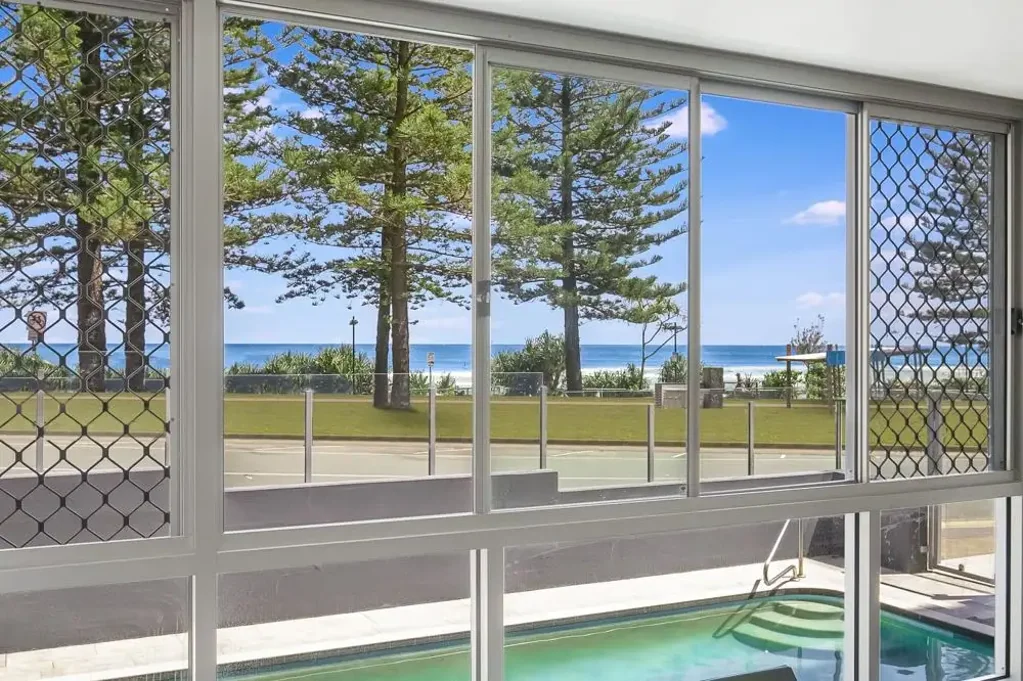 BEACHFRONT UNIT