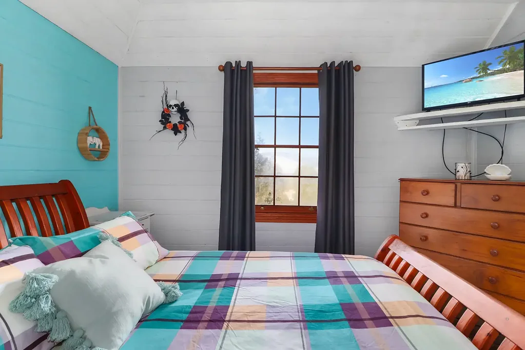 St Marys 3 Bedroom Historic Cottage on Double Block