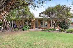 141 Wallace Street, Warwick