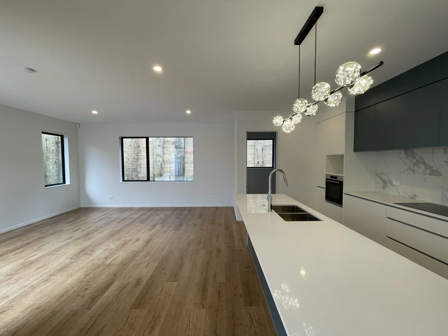 Luxury 5-Bedroom, 3-Bathroom House in Orewa