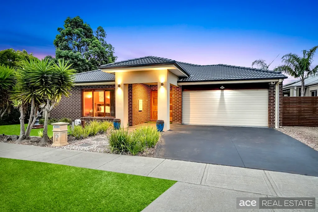 8 Island Way, Point Cook, VIC 3030