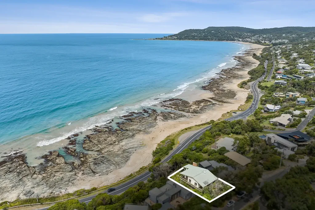 Lorne 5 Bedroom A LANDMARK LORNE BEACHFRONT - GREAT OCEAN ROAD FRONTAGE