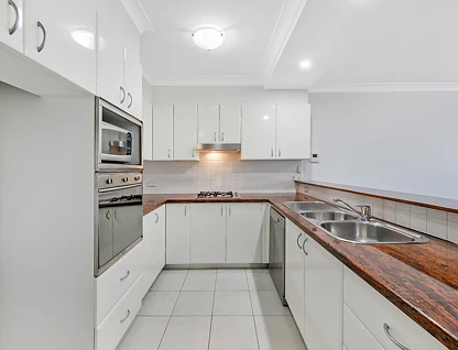 305/5 City View Road, Pennant Hills, Upper North Shore, 2 phòng ngủ, 2 phòng tắm, Apartment