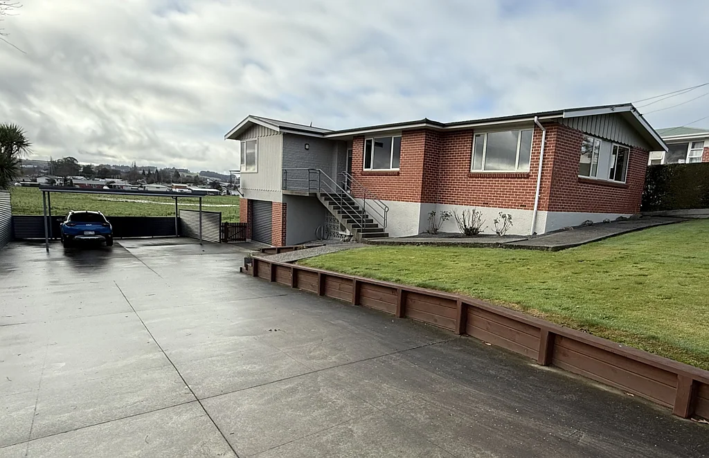 Balclutha 3ਬੈੱਡਰੂਮ Visually appealing.... Inside & Outside
