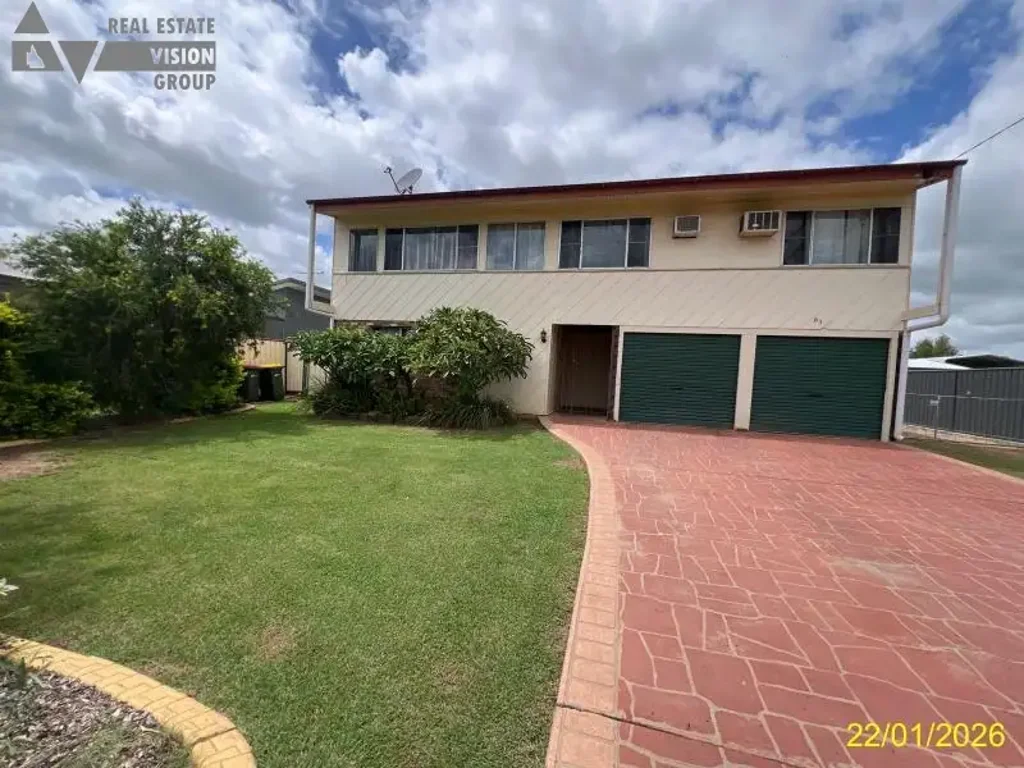 Blackwater 3chambre Large two Story property