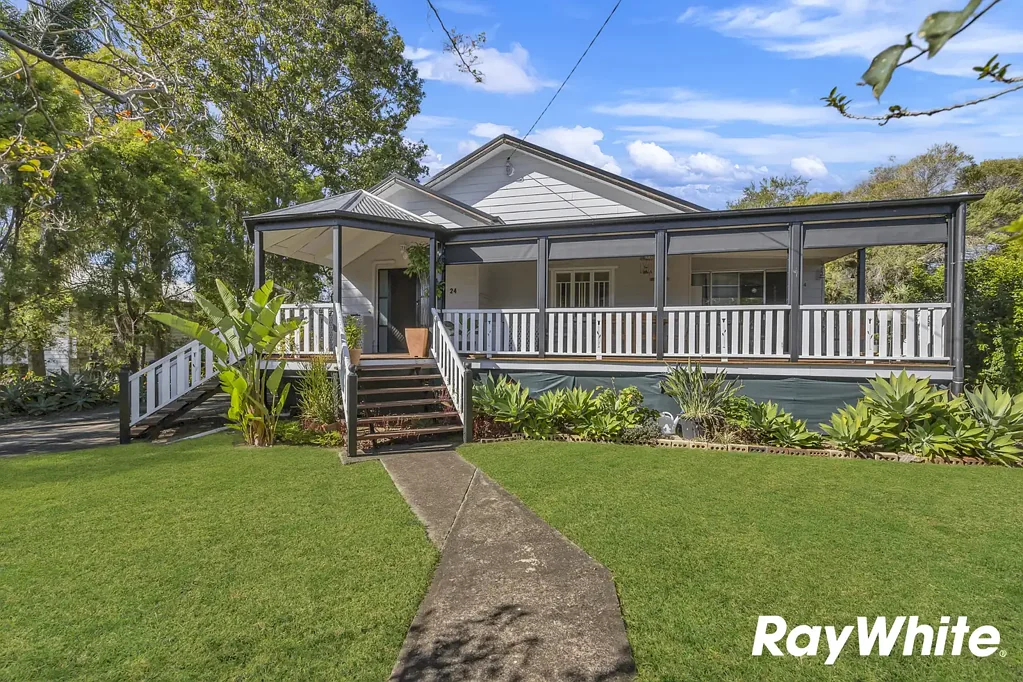 Lowood 3침실 Spacious Traditional Living Meets Country Town Convenience