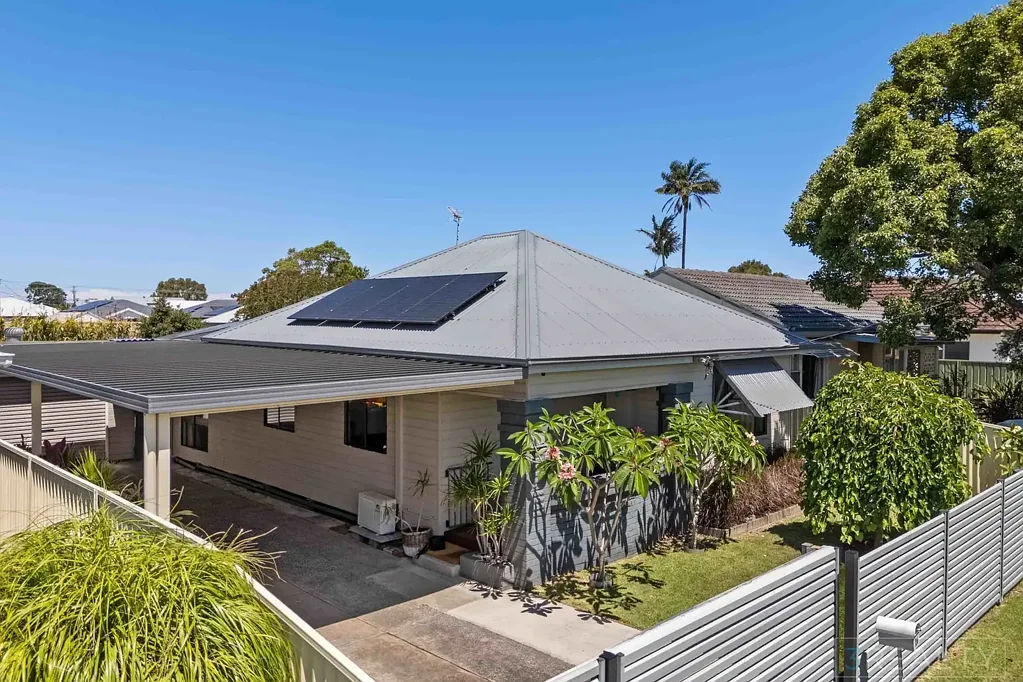 Swansea 4બેડરૂમ Charming Lakeside Living With Room to Grow