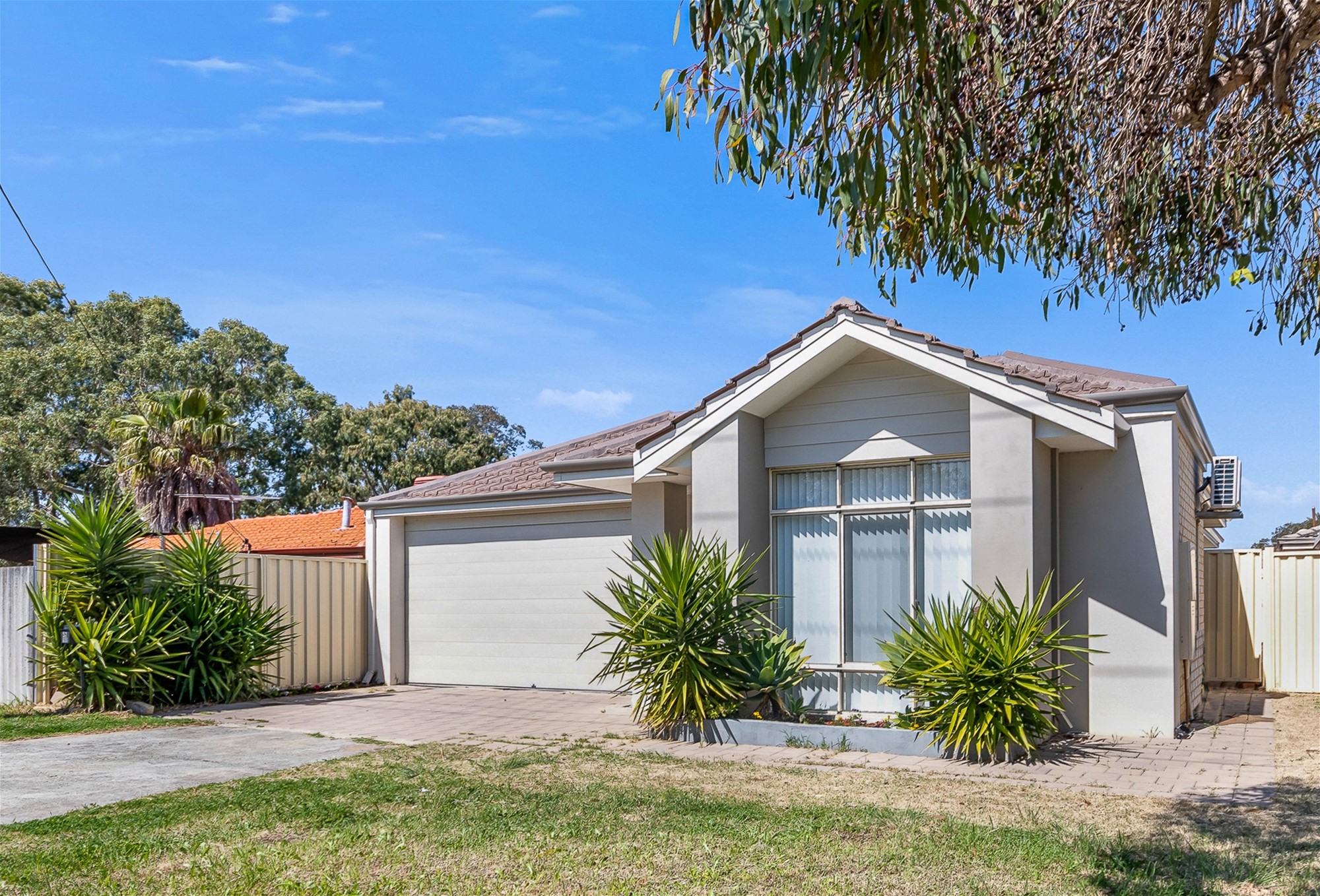 52 NAMATJIRA WAY, KENWICK WA 6107, 0 chambres, 0 salles de bain, House