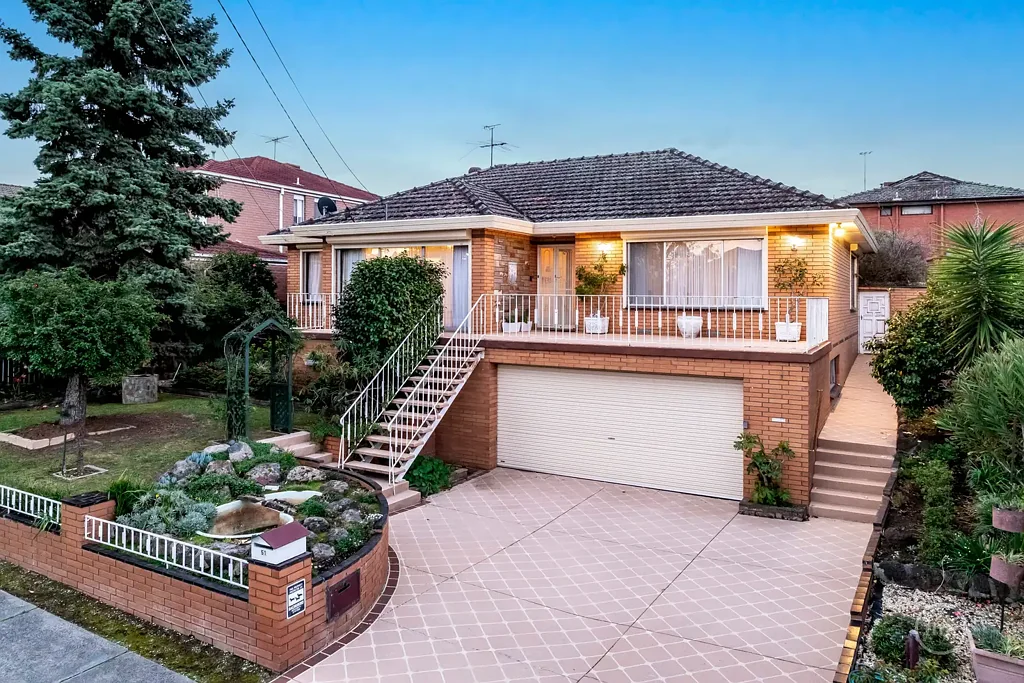 51 Winters Way, Doncaster, VIC 3108