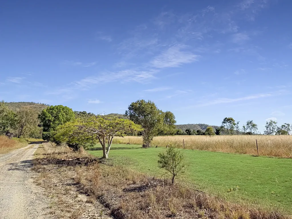 Mutchilba 200 ACRES LIFESTLYE/FARMING + 67 MEG CHANNEL WATER ALLOCATION AVAILABLE!