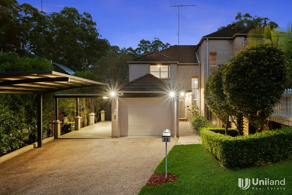 West Pennant Hills 3ห้องนอน Located within the highly sought-after Murray Farm Public School catchment