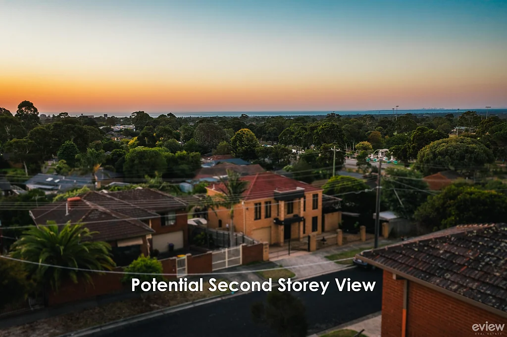 Frankston Bay & City Views in the Marylands Estate
