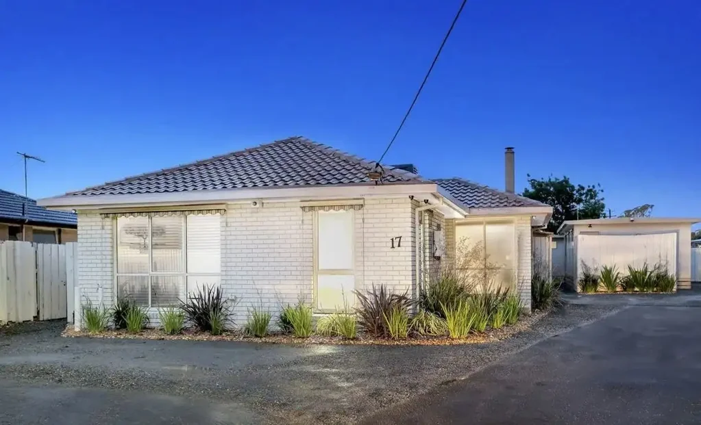Utilities included! Spacious 4 bedroom family home available to rent now!