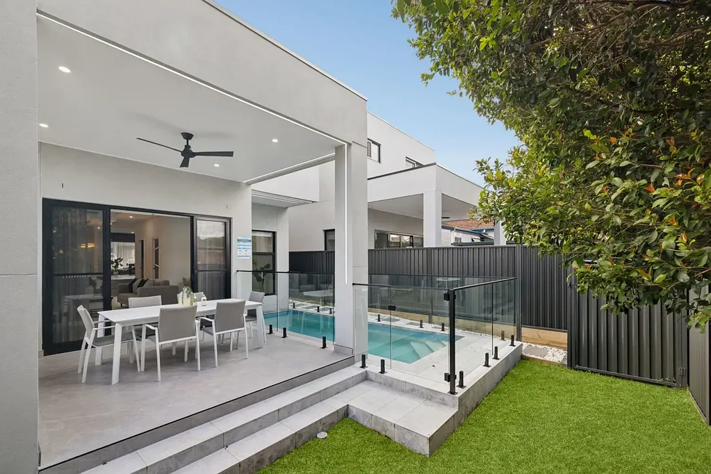 Picnic Point 4ਬੈੱਡਰੂਮ Brand New Freestanding Home with Pool