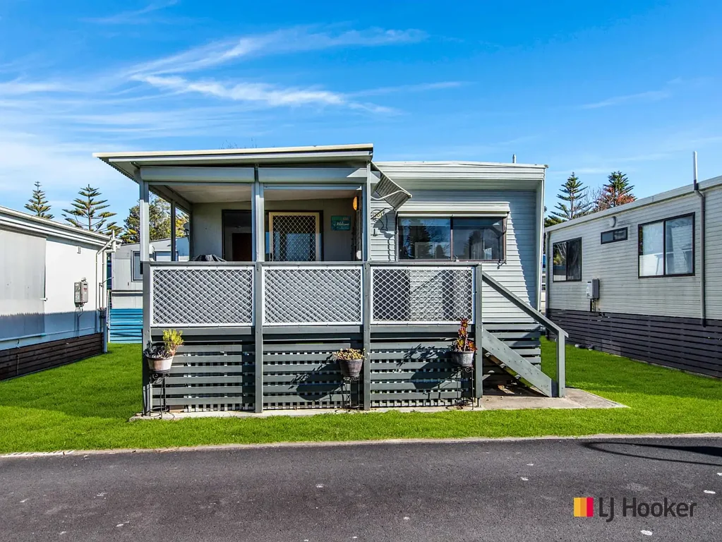 Batehaven 2غرفة نوم Pet Friendly Holiday Cabin in Beachfront NRMA Holiday Park !