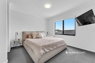 62 Alexander Boulevard, Clyde North, VIC 3978, 3房, 2浴, House