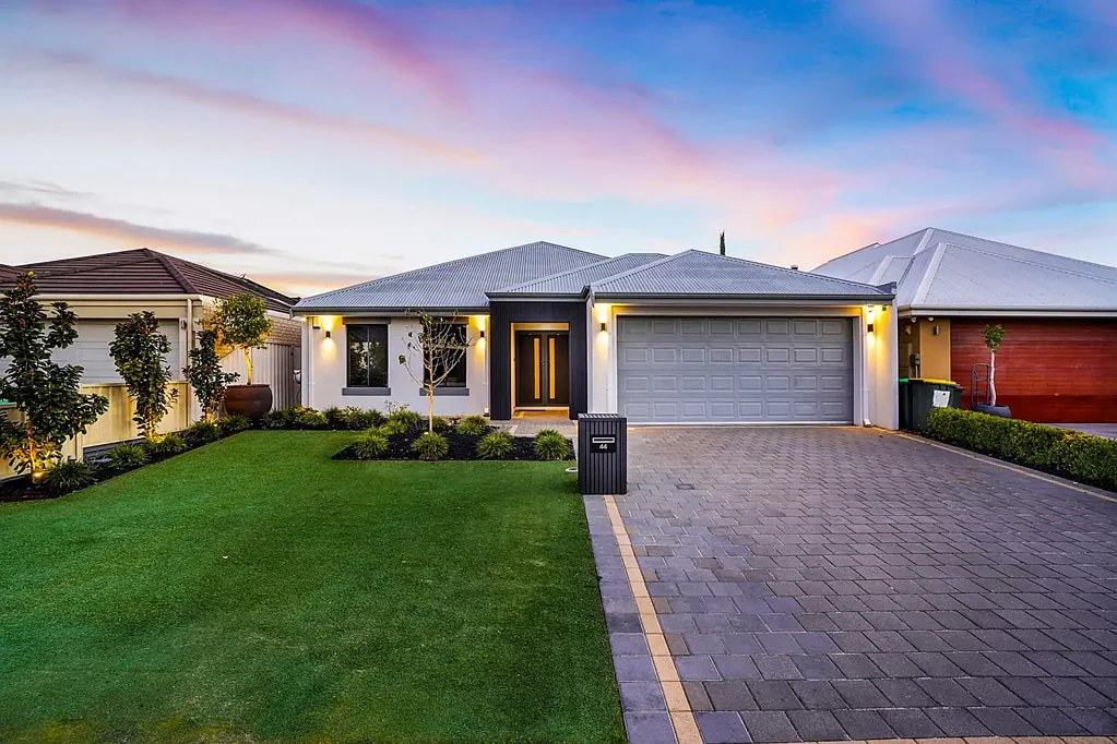 Stirling 4 Bedroom Quality, Comfort and Class