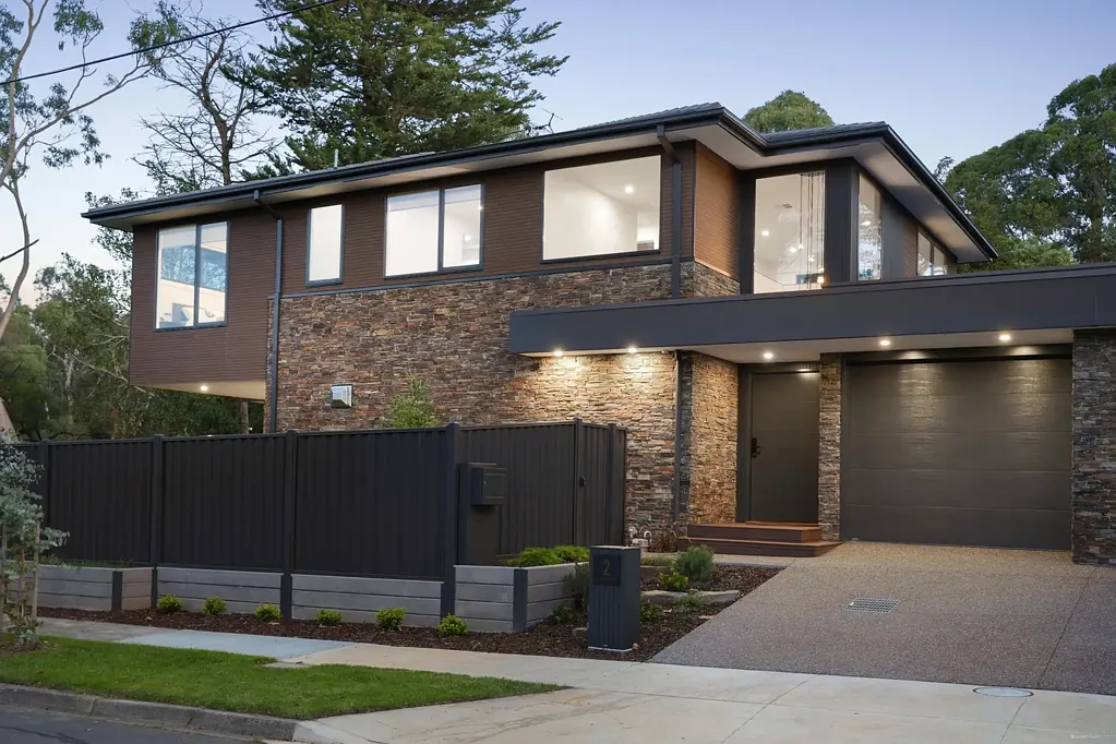 Blackburn 4Zimmer Elegant Brand-New Living