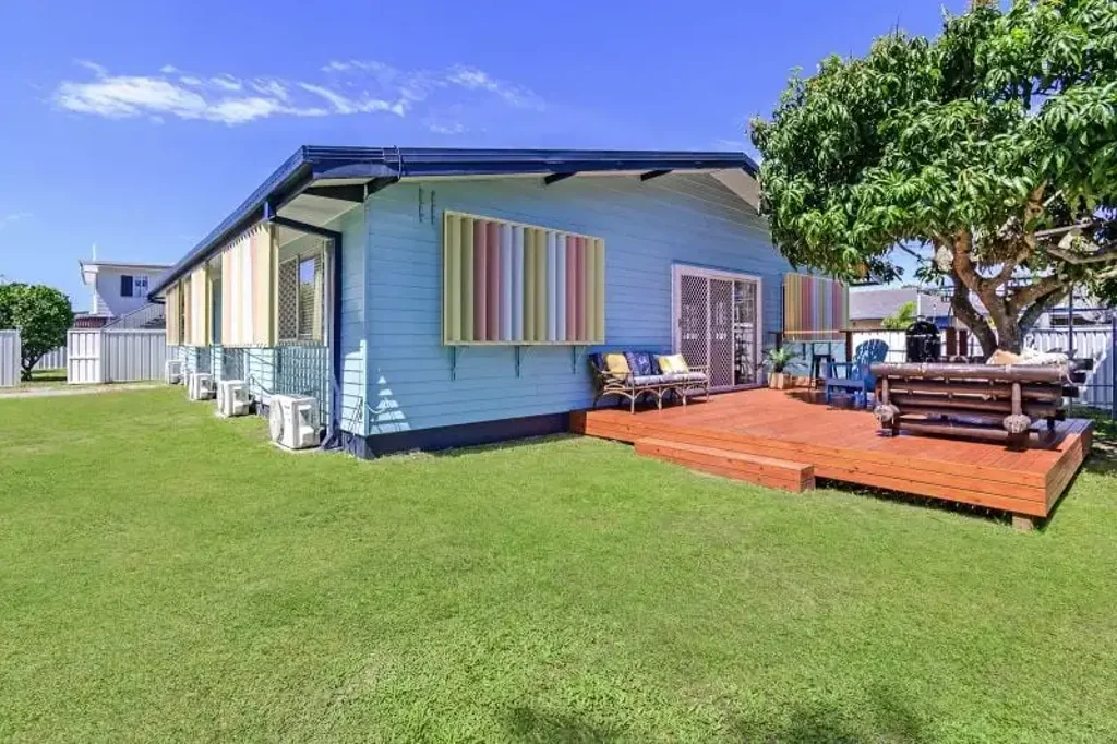 Bellara 3침실 Nostalgic Charm Meets Modern Living — A Retro Gem With a Coastal Soul