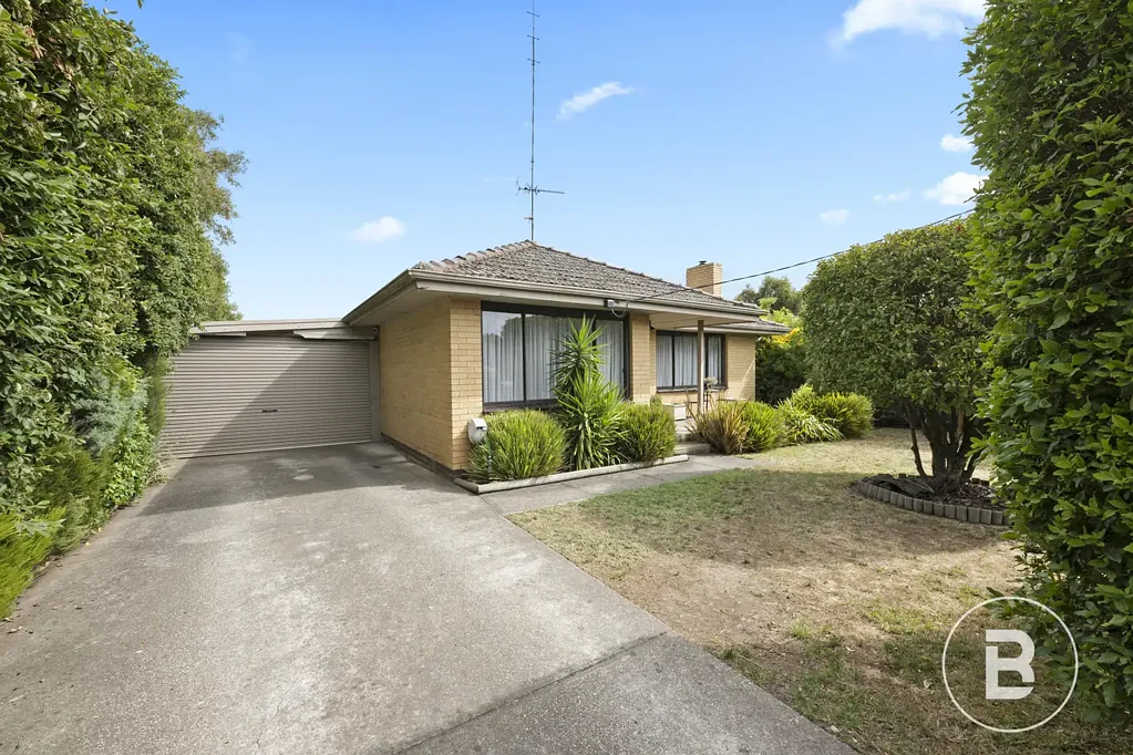 BEAUTIFULLY UPDATED HOME IN POPULAR AREA