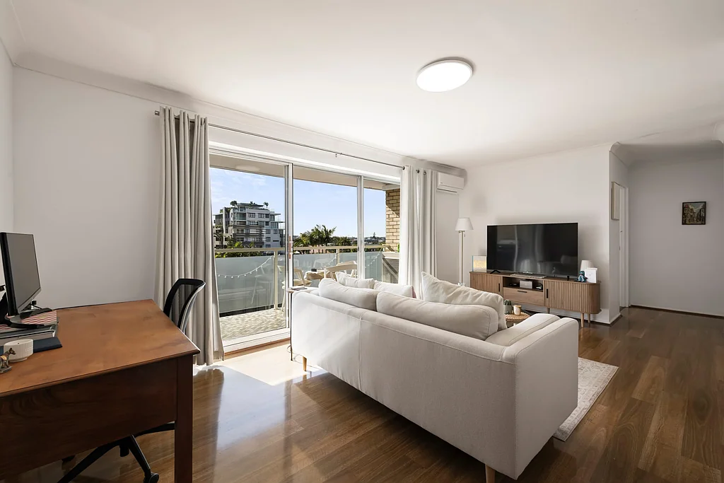 New Farm 2Kwarto Bright, Immaculate & North-East Facing | Alkira Court