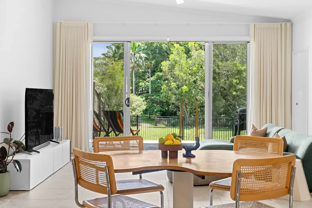 Palmwoods 3chambre Stylish Modern Duplex – Perfect for First Home Buyers, Downsizers or Investors