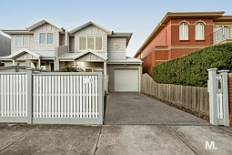 22 Vaynor Street, Niddrie