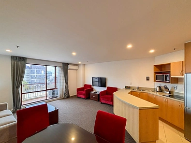 Stylish Central City Living!