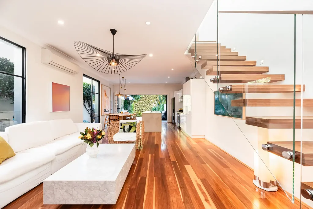 ARTFUL, ELEVATED, AND EFFORTLESS: A DREAM FAMILY HOME @NORTH BONDI SHORT TERM AND LONG TERM