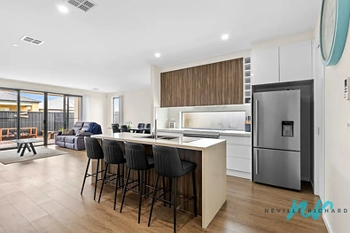 18 Harrington Terrace, St Leonards, VIC 3223, 4 slaapkamers, 2 badkamers, House