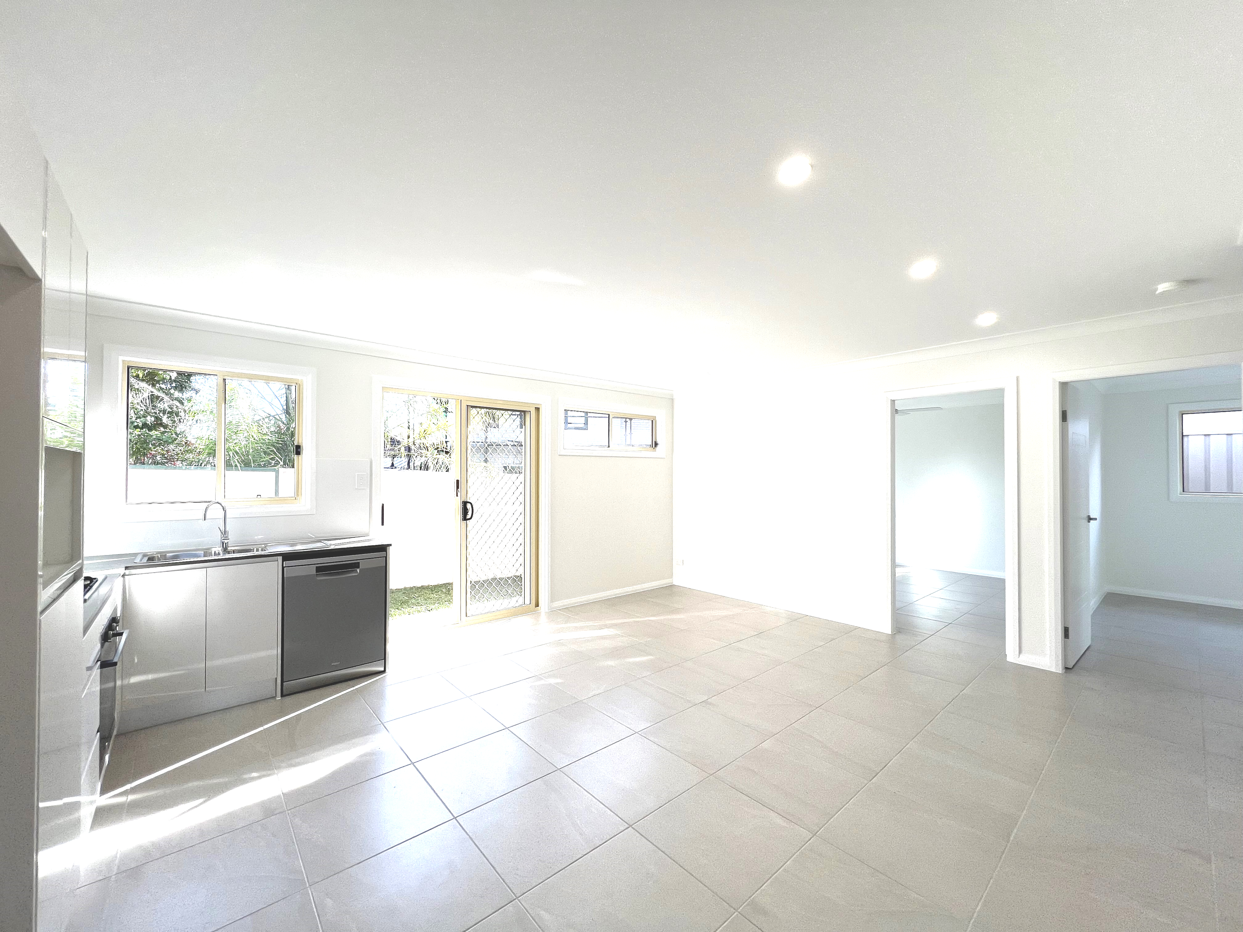 4 WATERSIDE CR, EARLWOOD NSW 2206, 0 침실, 0 욕실, House