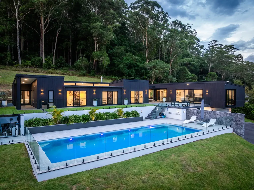 1/283 Oak Road, Matcham, NSW 2250