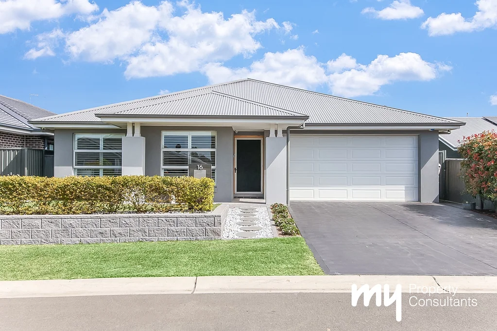 16 McGregor Way, Spring Farm, NSW 2570