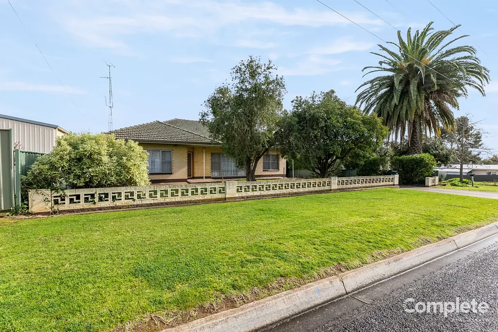 Naracoorte 3બેડરૂમ Complete Real Estate - Gabby Ogilvie
