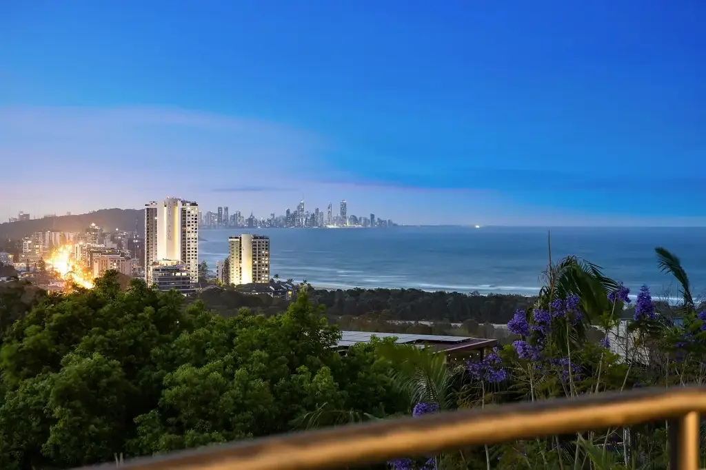 Currumbin 4部屋 Luxury & Artistry Combine - A Showpiece Home Moments to the Beach