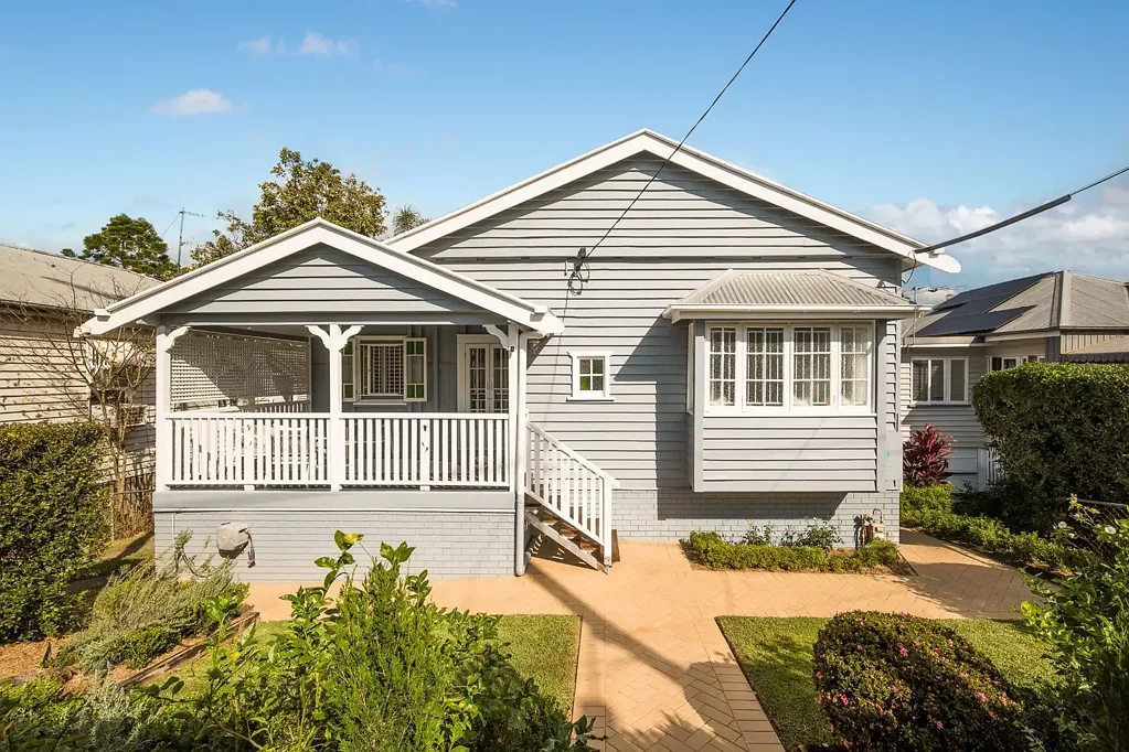 25 Belgrave Street, Balmoral, QLD 4171