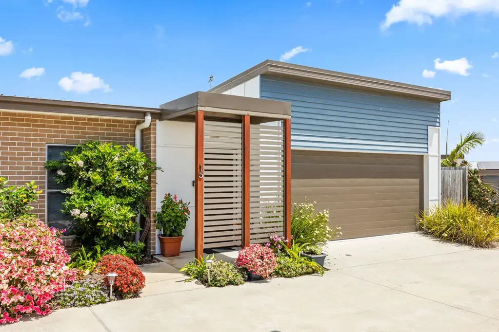 15/1 Links Court, Urraween, QLD 4655
