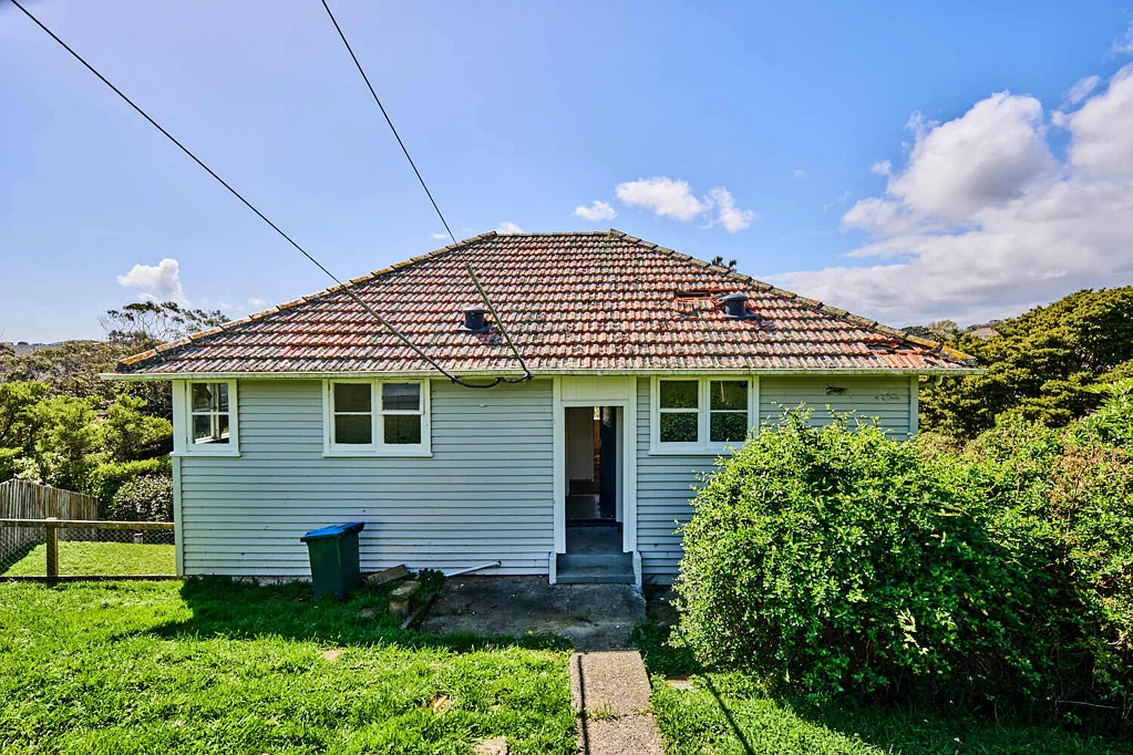 Ranui Heights 3 Bedroom Renovators opportunity in Ranui