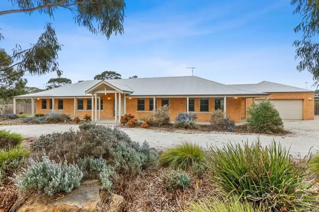 Spacious and Stylish Family Home